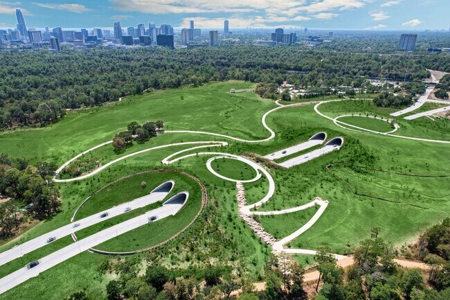 Building Photo - 2471 W 11th St