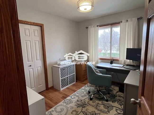 Building Photo - 4 Bed/3 Bath SF in Rosemount