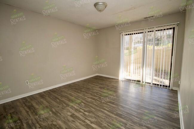 Building Photo - 2 Bedroom, 2 Bath Condo at Village Creek -...