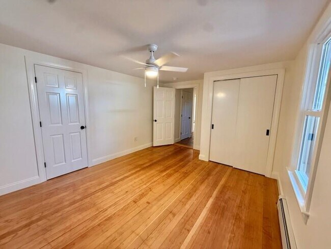 Building Photo - 3 Freeborn St