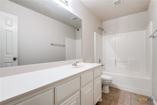 Building Photo - 1662 Sunspur Rd