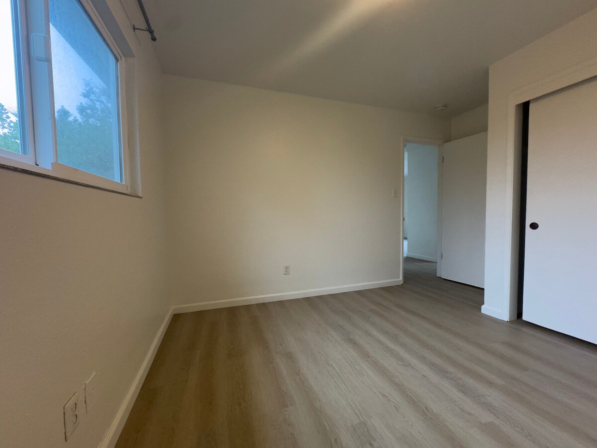 Building Photo - 6501 Raymond St