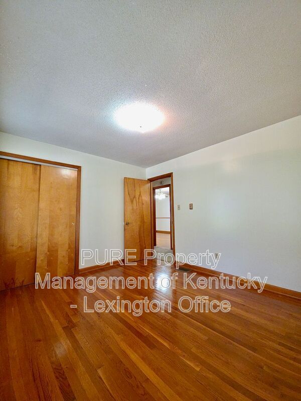 Building Photo - 3449 Colonel Rd