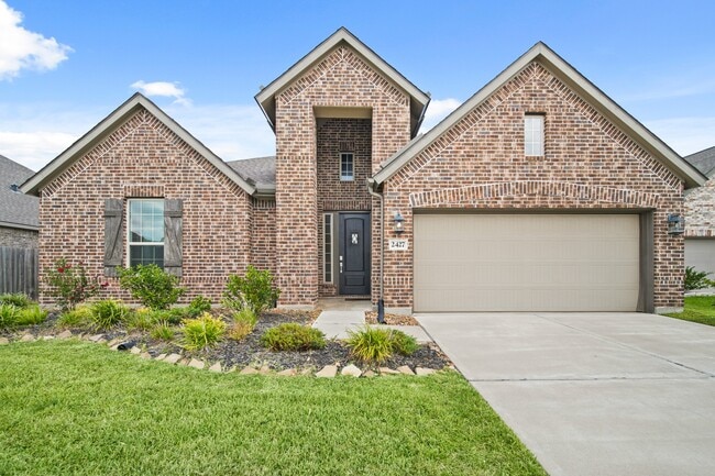 Primary Photo - 2427 Madera Landing Ln