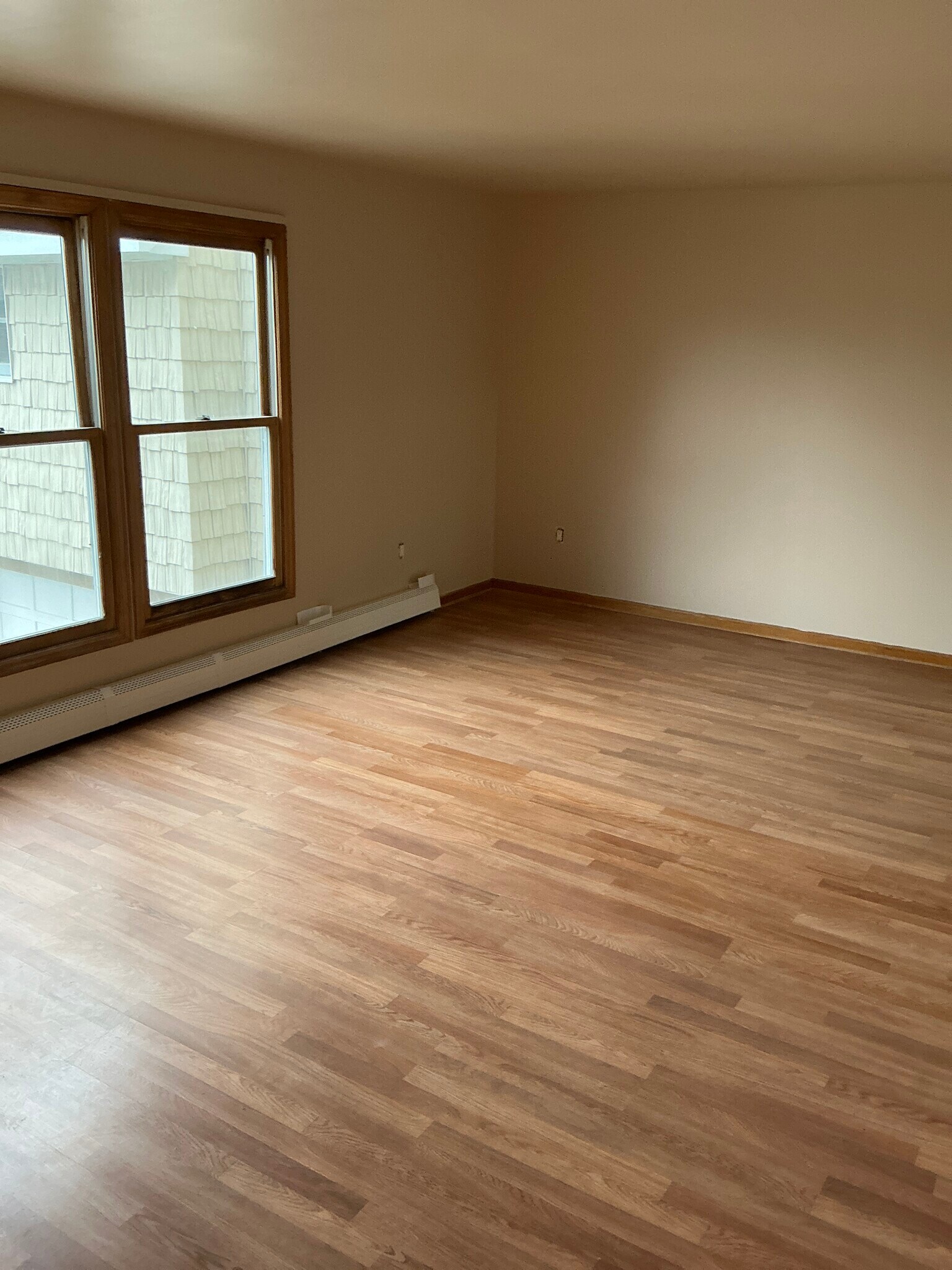 Living room -Dining room - 225 Sickles Ave