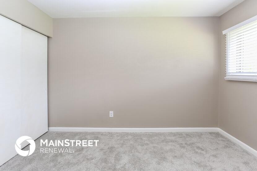 Building Photo - 3230 Vanderberg Ave