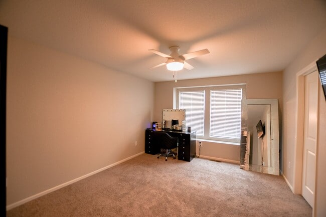 Building Photo - Bonus Loft and Basement!