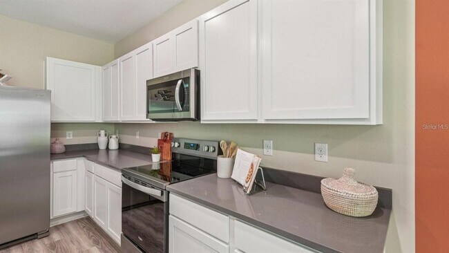 Building Photo - 8106 Swan Mist Wy