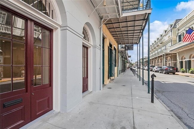 Building Photo - 710 Orleans St