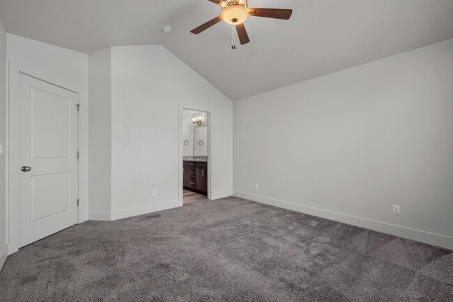 Building Photo - 1027 E 1060 S