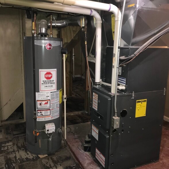 UPDATED FURNCE, WATER HEATER AND CENTRAL AIR UNIT - 822 Kilian Blvd SE