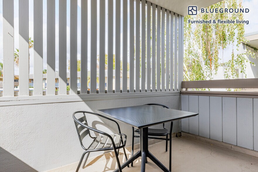 Building Photo - 160 Locksunart Way