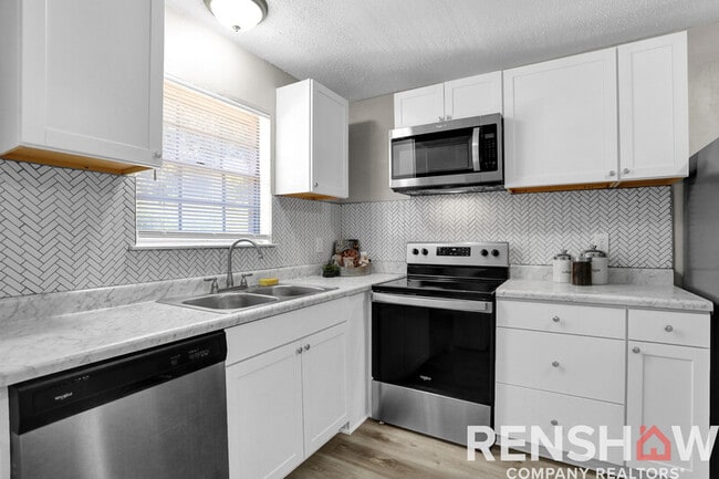 Building Photo - 3660 Rhodes Ave