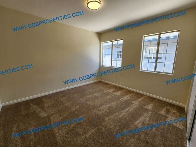 Building Photo - **Move In Special** Charming 3 Bedroom / 2...