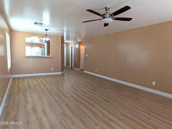 Building Photo - 13216 W Mauna Loa Ln