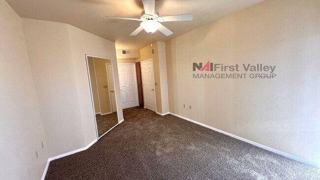 Building Photo - 2 Bedroom- 2 Bathroom Downstairs