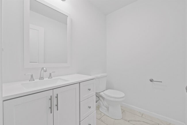 Building Photo - 45 Franklin St