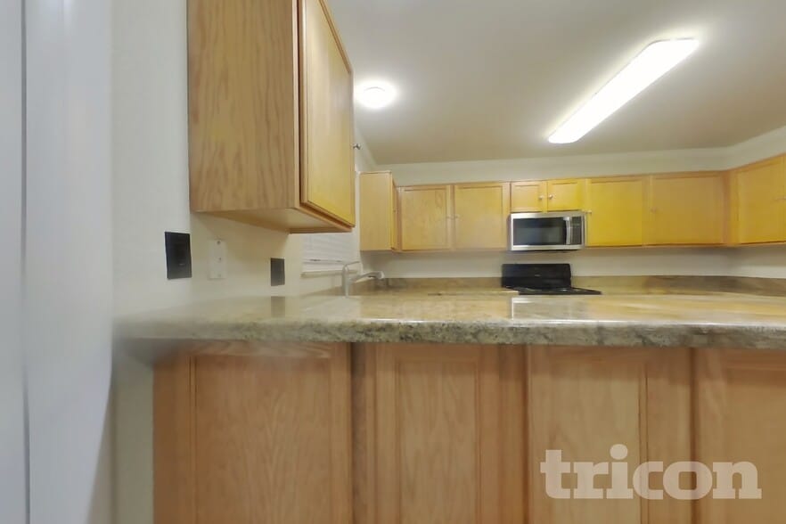 Building Photo - 16286 N 159th Dr