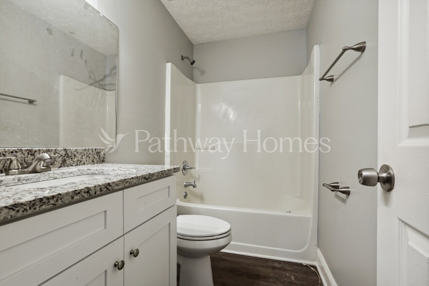 Building Photo - 762 Bostonian Way SW