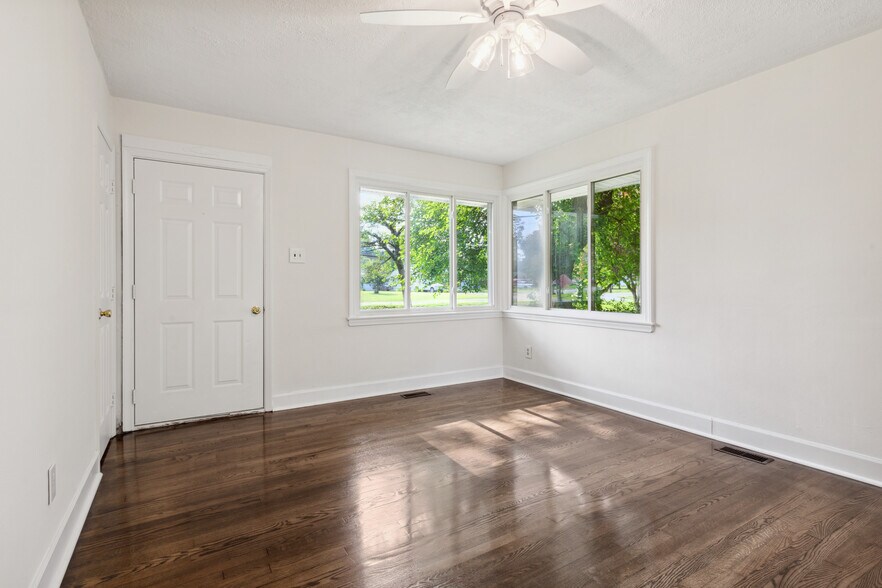 Building Photo - 577 Harpersville Rd