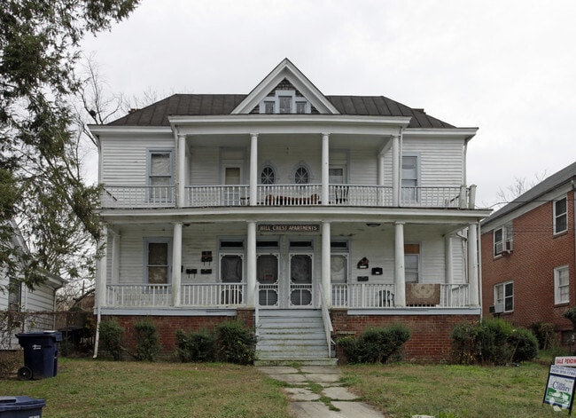 Building Photo - Hill Crest Apartments