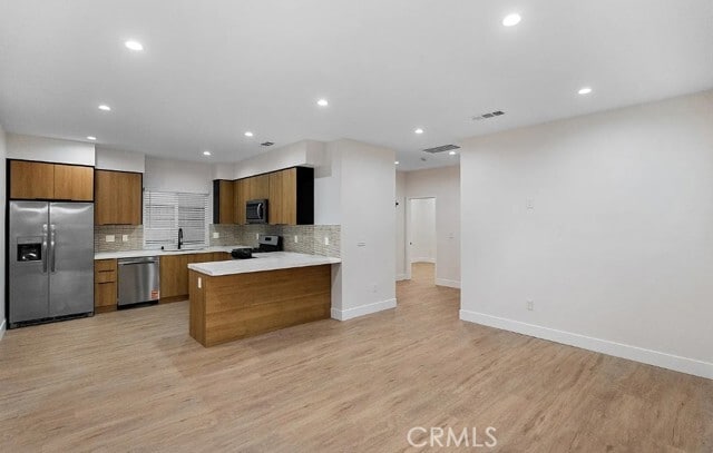 Building Photo - 7840 Claybeck Ave