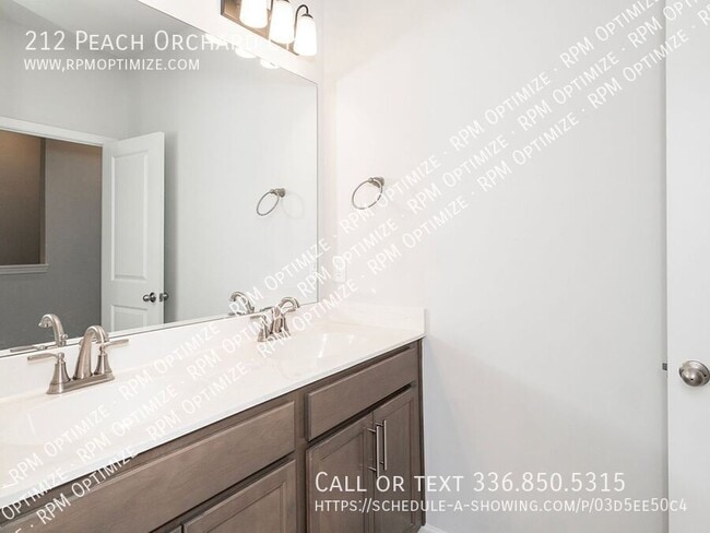 Building Photo - 212 Peach Orch Ct