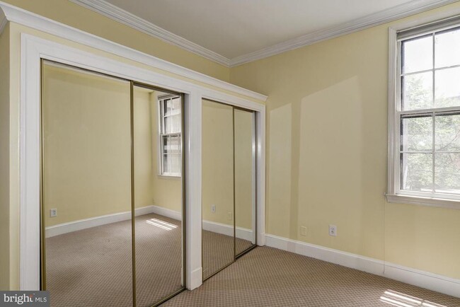 Building Photo - 1748 Corcoran St NW