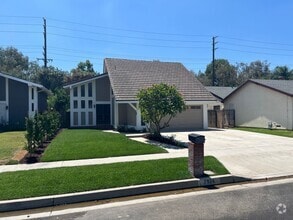Building Photo - Beautiful 3 Bed 2.5 Bath Anaheim Hills Home