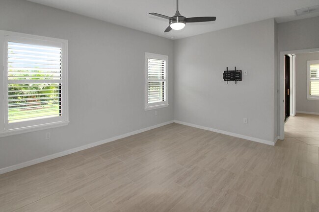 Building Photo - Milano Annual Home for Rent