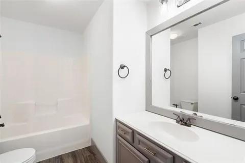 Building Photo - 1404 Swan Ridge Dr