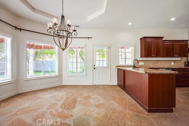 Building Photo - 39555 Ave Bonita