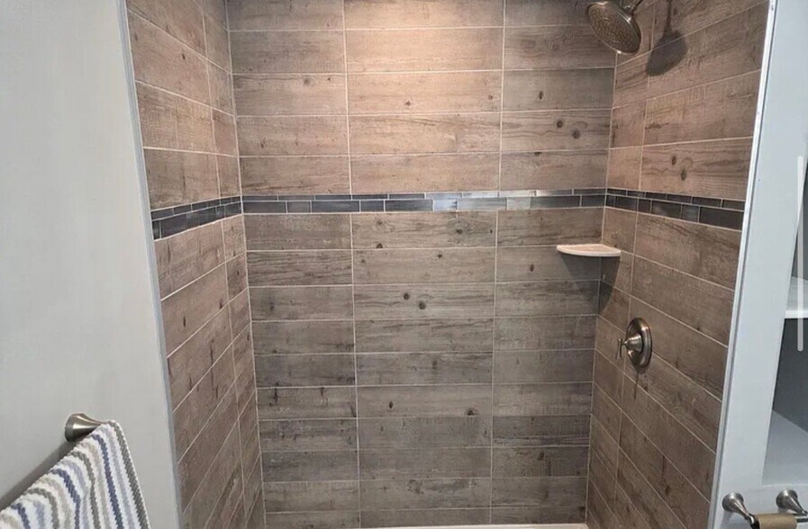 Building Photo - 2321 Shell Ave