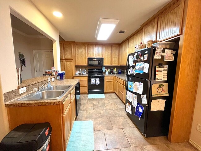 Building Photo - AUGUST 2026 PRE-LEASE Beautiful 4 Bedroom 3 Bathroom Home in Dove Crossing