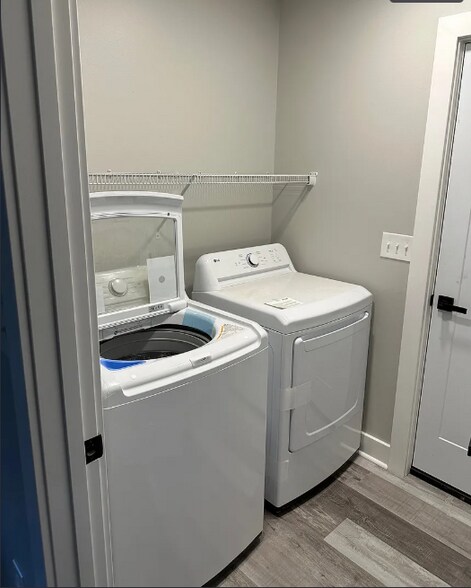 Laundry - 8195 Lake Pleasant Rd