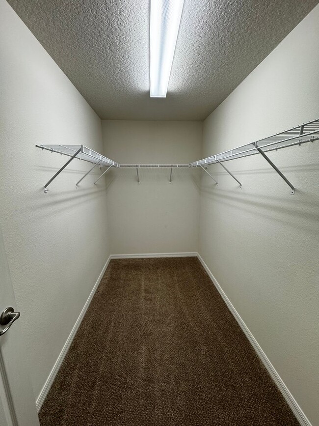 Building Photo - Modern 2023 Construction in Marion Oaks – 3BR/2BA with 2-Car Garage