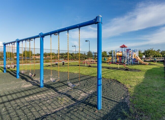 Building Photo - 2638 Camden Pk Lp