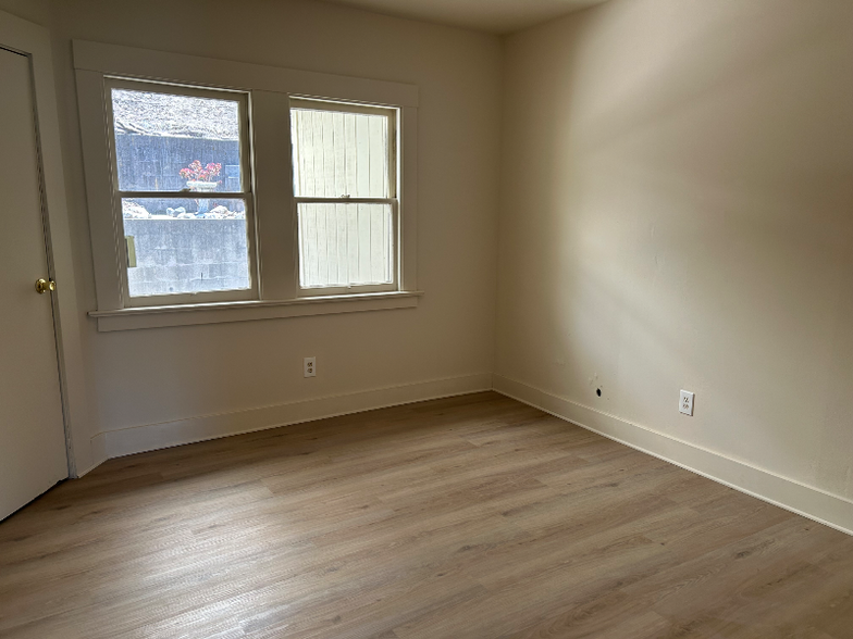 Building Photo - 1336 Highland Ave