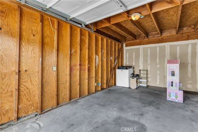 Building Photo - 8922 I Ave