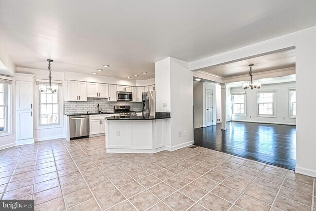 Building Photo - 12700 Dogwood Hills Ln