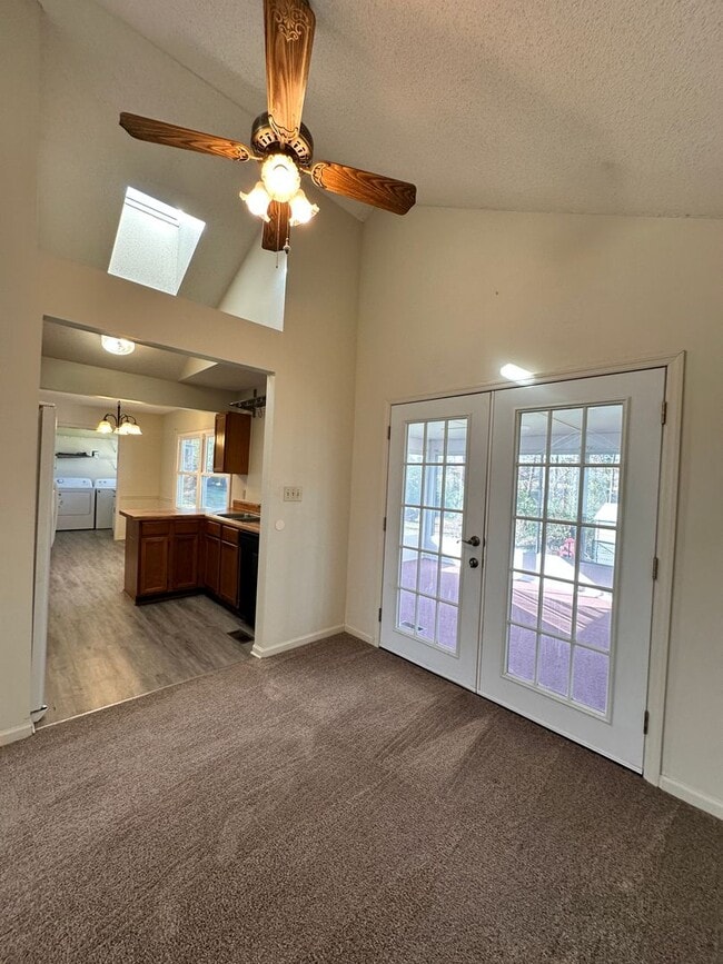 Building Photo - 3 Bed/2 Bath in Harlem, GA with Sunroom & ...