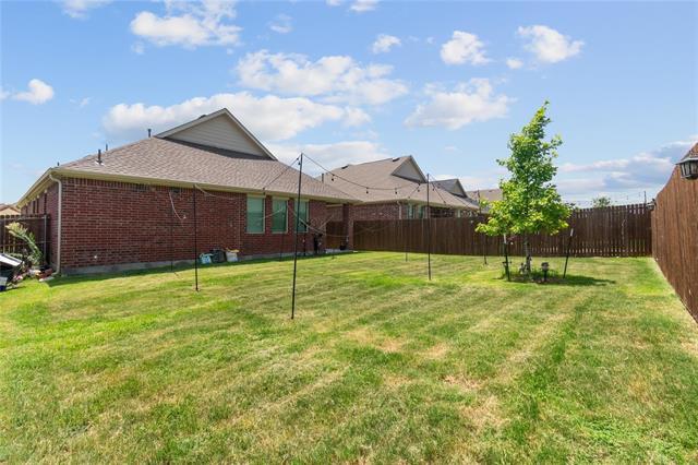 Building Photo - 1829 Lake Grove Dr