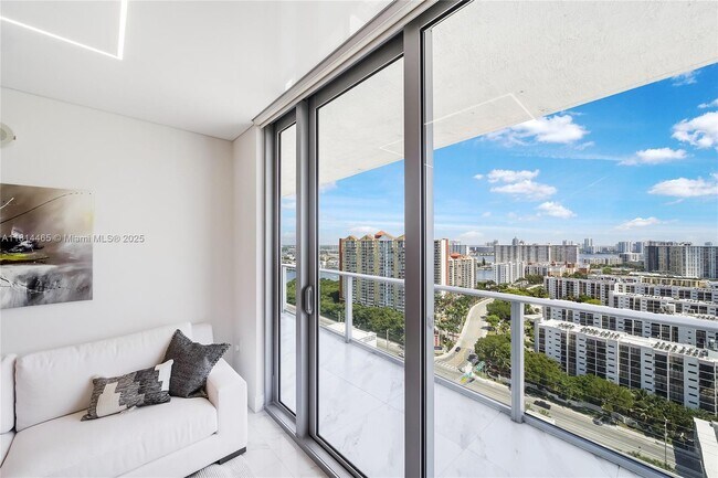 Building Photo - 300 Sunny Isles Blvd