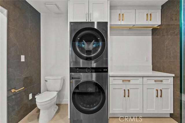 Building Photo - 10144 Gaviota Ave