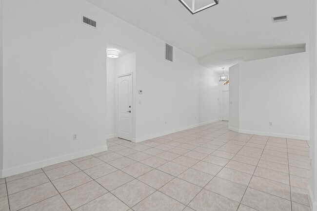 Building Photo - 11255 NW 53rd Ln