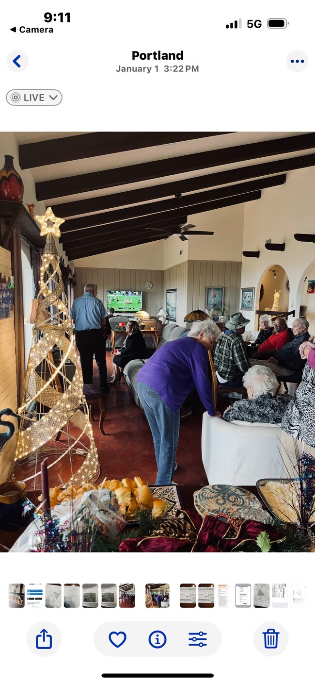 Building Photo - 120 Shore Dr