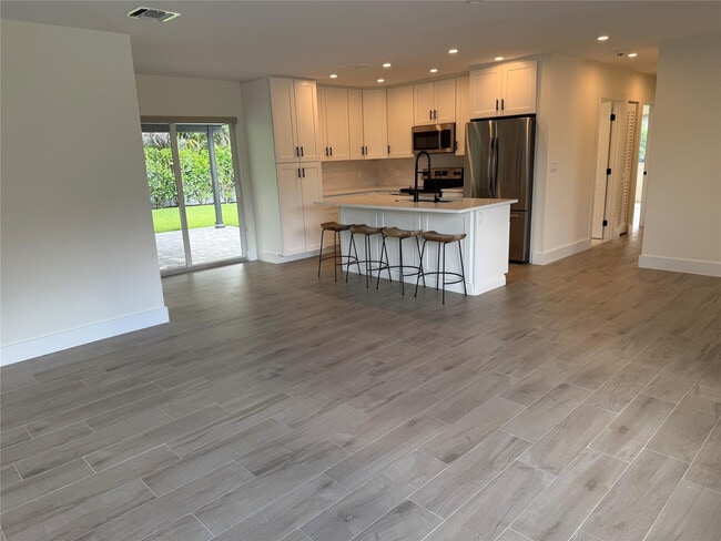 Building Photo - 1269 NW 4th St