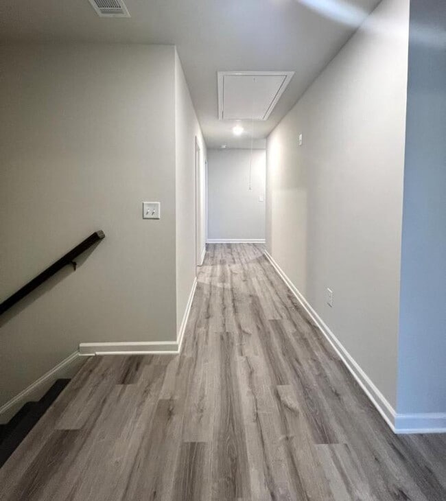 Building Photo - 149 Chase Xing