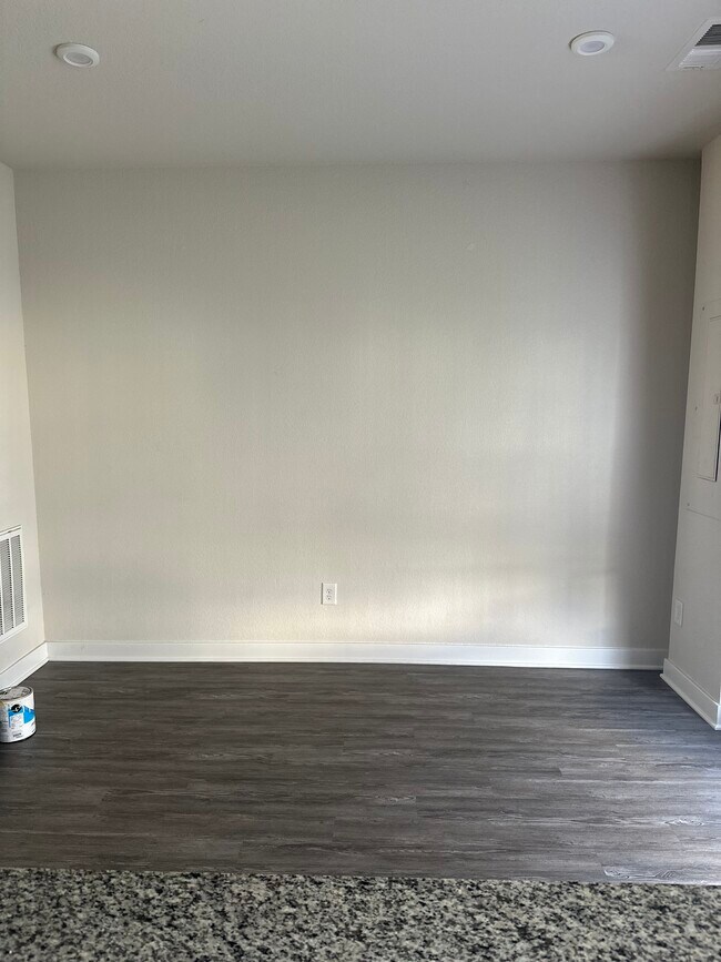 Dinning area - 225 Brittlebrush Dr