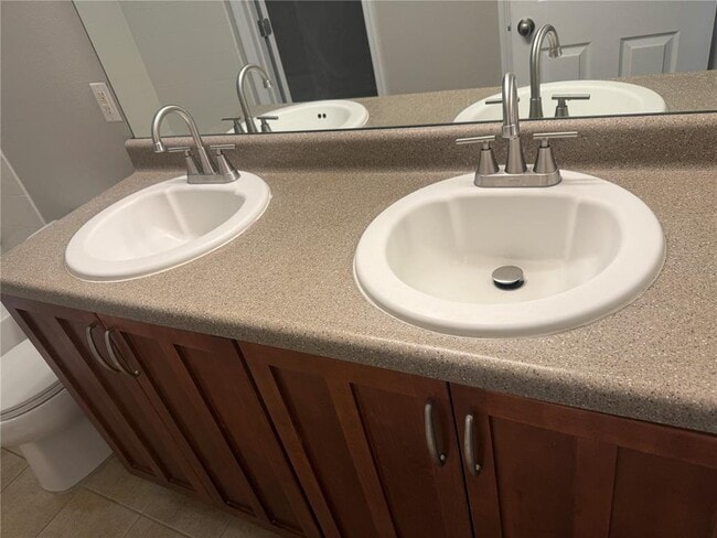 Building Photo - 13102 Honey Locust Dr